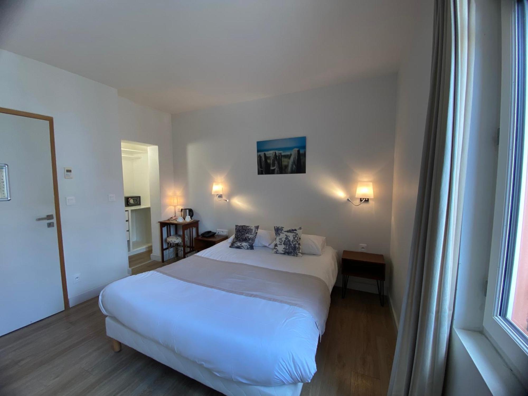 Hotel Boutique Maria-christina 3*