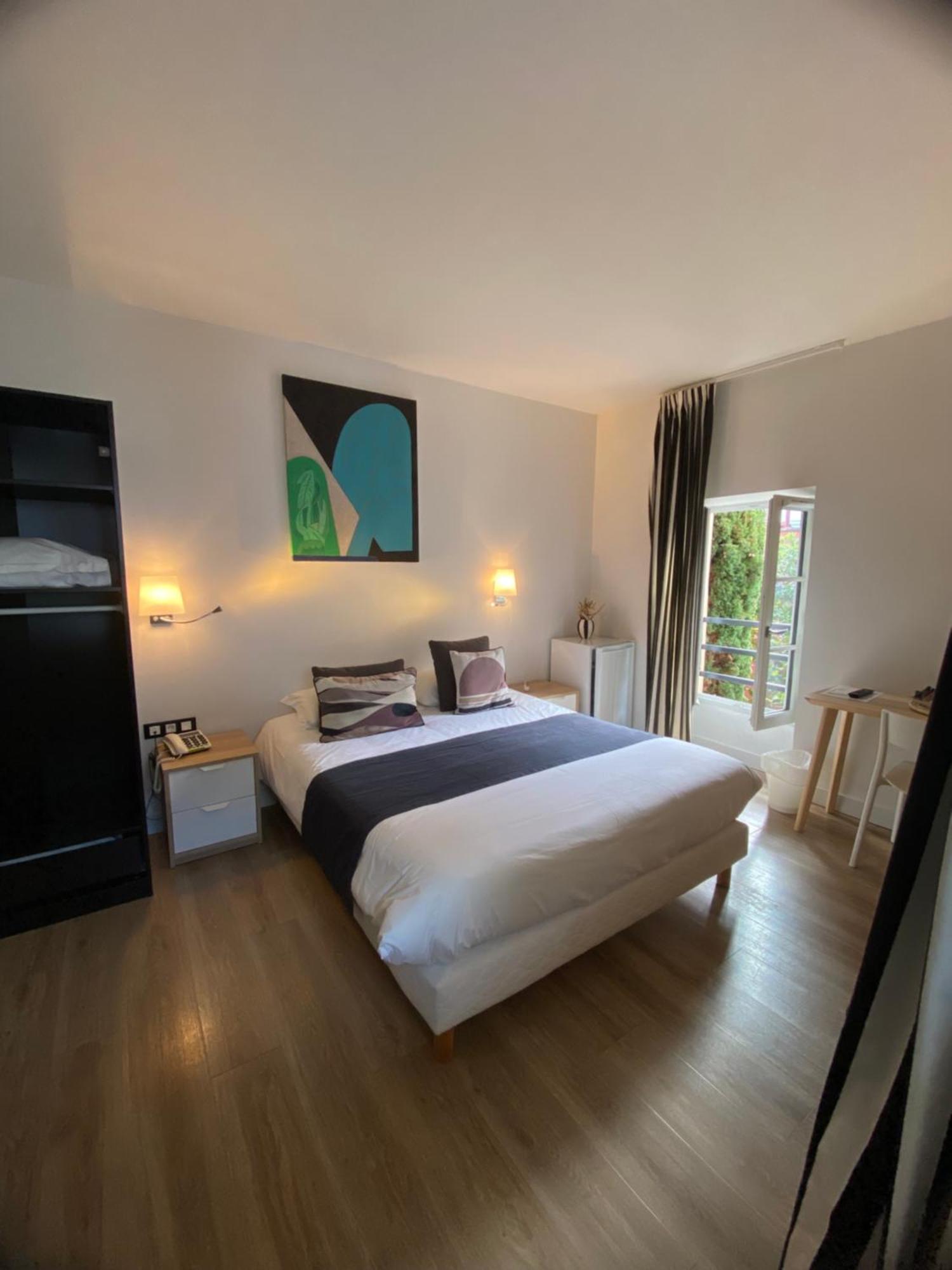Hotel Boutique Maria-christina 3*