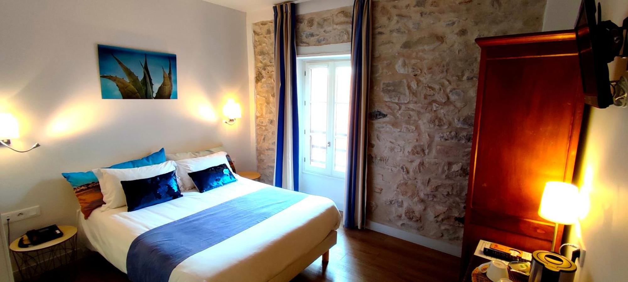 Hotel Boutique Maria-christina 3*